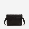 Bolsos laterales de tricot con cinta tonal Bolsos laterales de tricot con cinta tonal