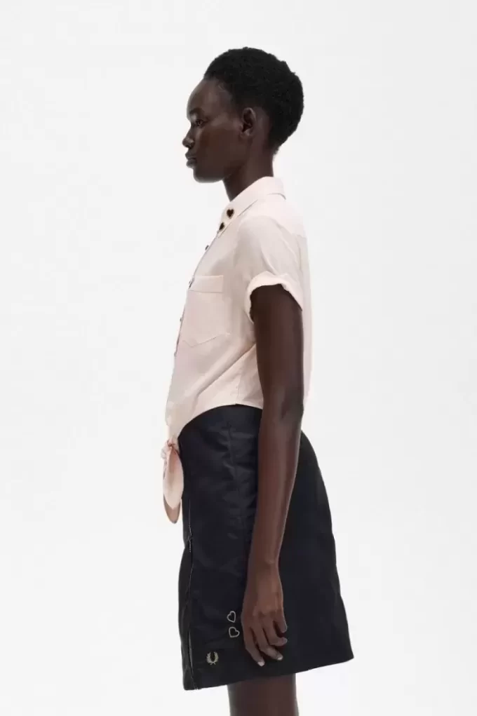 Camisa bordada con lazo para mujer Camisa bordada con lazo para mujer