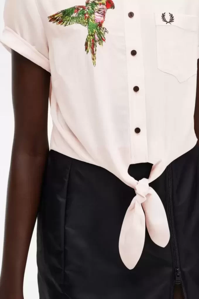 Camisa bordada con lazo para mujer Camisa bordada con lazo para mujer