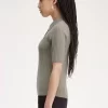 Camisa de punto para mujer con detalle de pointelle Camisa de punto para mujer con detalle de pointelle