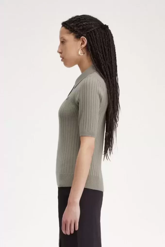 Camisa de punto para mujer con detalle de pointelle Camisa de punto para mujer con detalle de pointelle