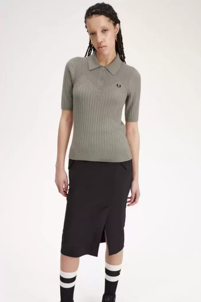 Camisa de punto para mujer con detalle de pointelle Camisa de punto para mujer con detalle de pointelle