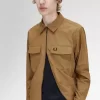 Camisa ligera con cremallera para hombre