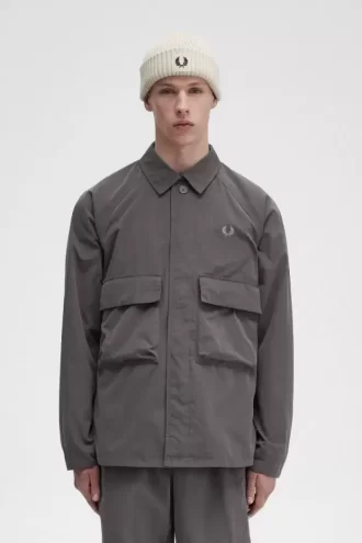 Camisa utilitaria para hombre