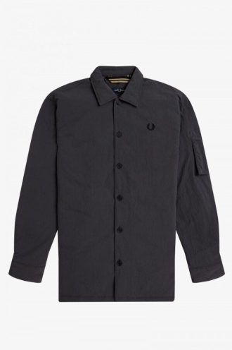 Camisas con sobrecamisa y detalle de parche