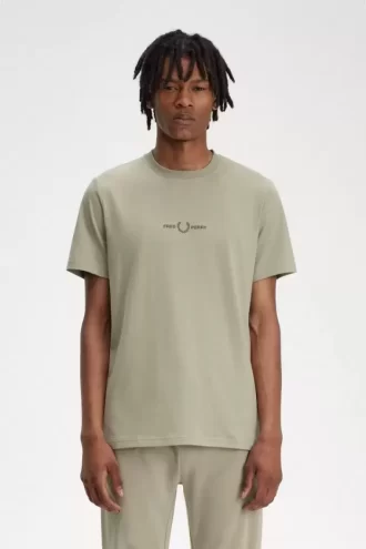 Camiseta bordada para hombre