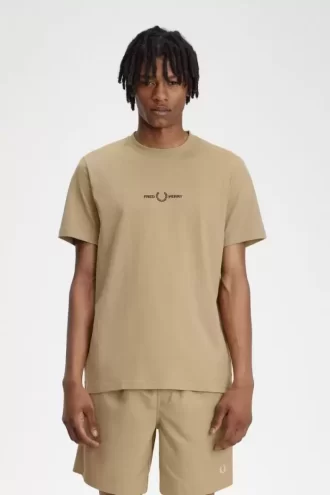 Camiseta bordada para hombre