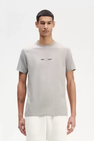 Camiseta bordada para hombre