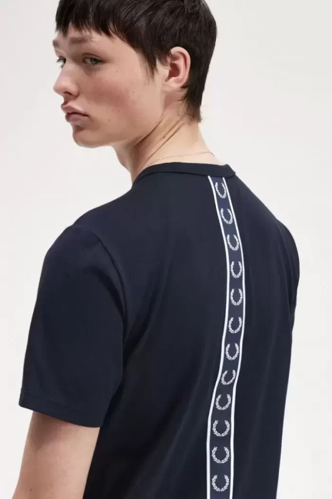 Camiseta con detalle de cinta para hombre Camiseta con detalle de cinta para hombre