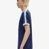 Camiseta con ribetes entallados para hombre