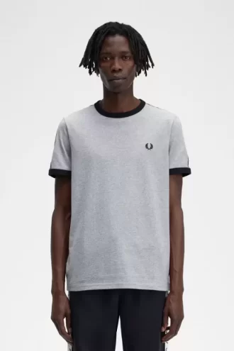 Camiseta con ribetes entallados para hombre