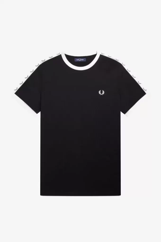 Camiseta con ribetes entallados para hombre