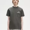 Camiseta de hombre con bolsillo con ribete doble