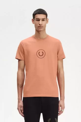 Camiseta de hombre con marca circular Camiseta de hombre con marca circular