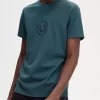 Camiseta de hombre con marca circular