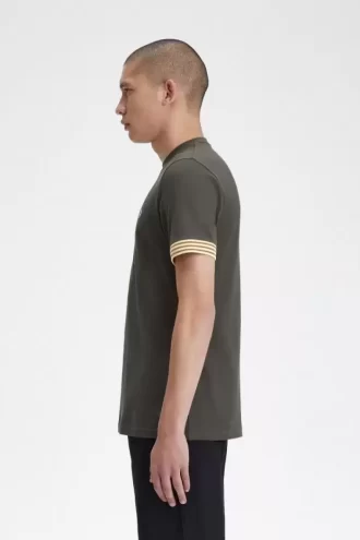Camiseta de hombre con puños a rayas