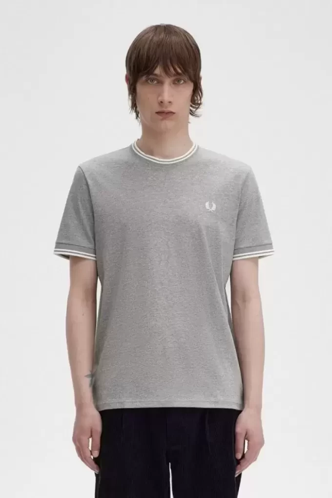 Camiseta de hombre con ribete doble