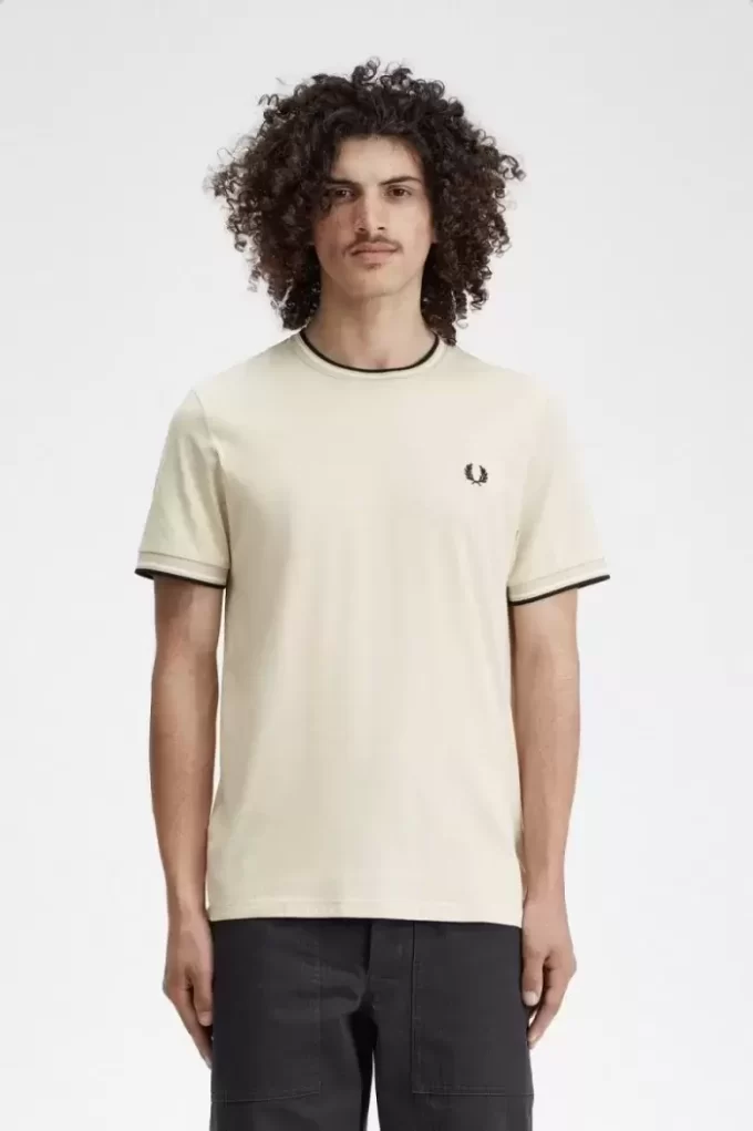 Camiseta de hombre con ribete doble