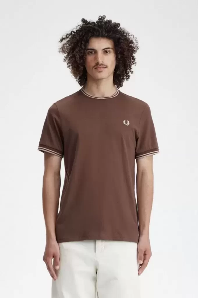 Camiseta de hombre con ribete doble