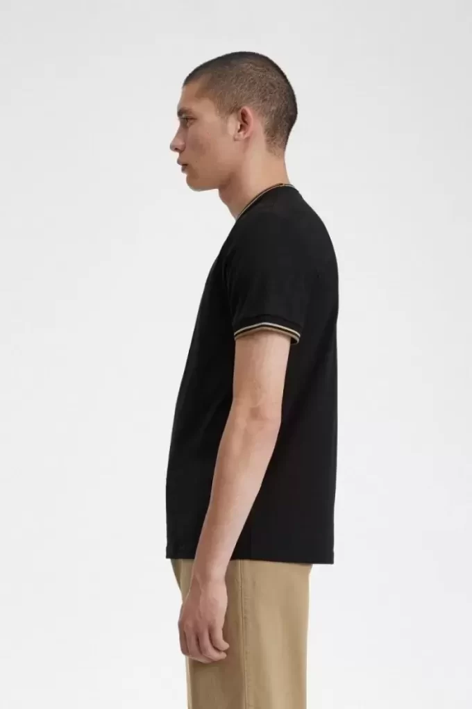 Camiseta de hombre con ribete doble