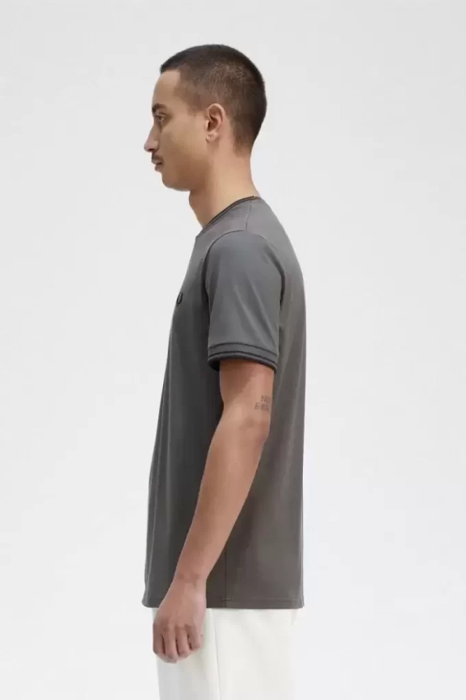 Camiseta de hombre con ribete doble