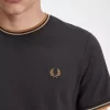 Camiseta de hombre con ribete doble