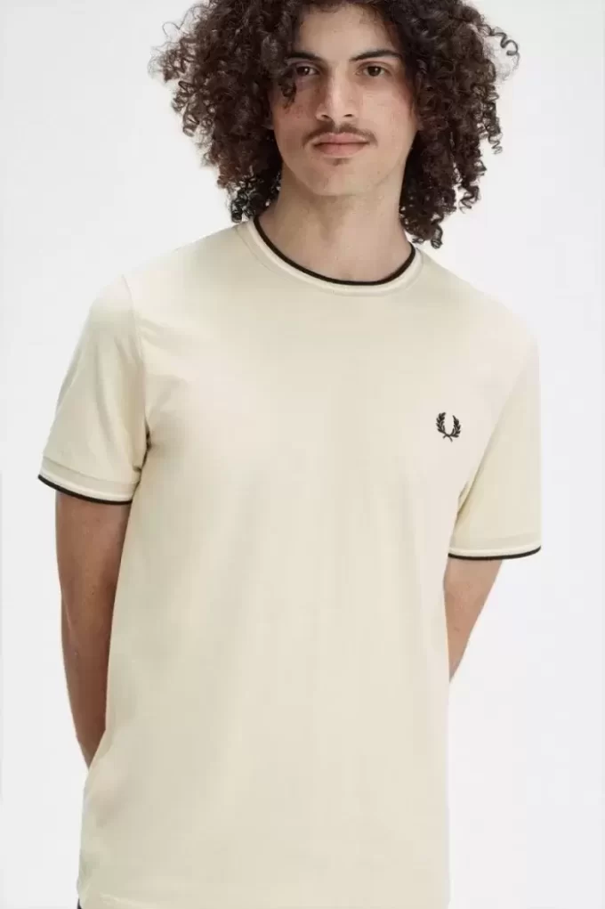 Camiseta de hombre con ribete doble