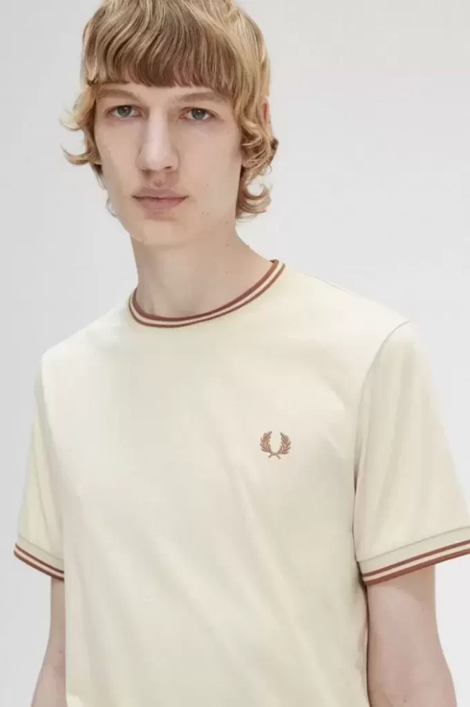 Camiseta de hombre con ribete doble