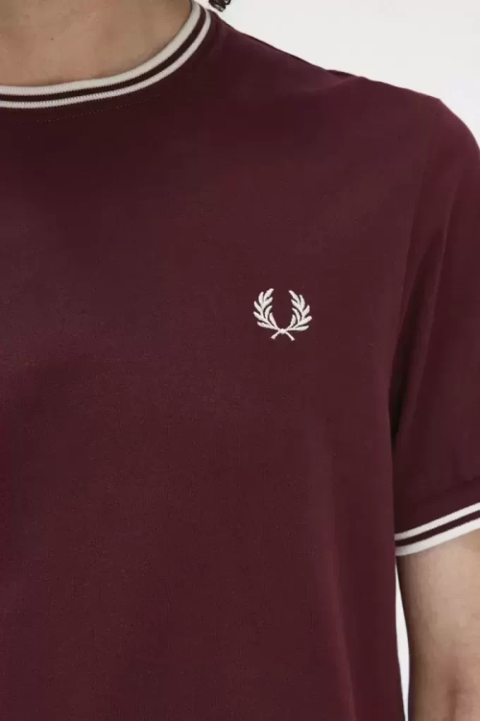 Camiseta de hombre con ribete doble