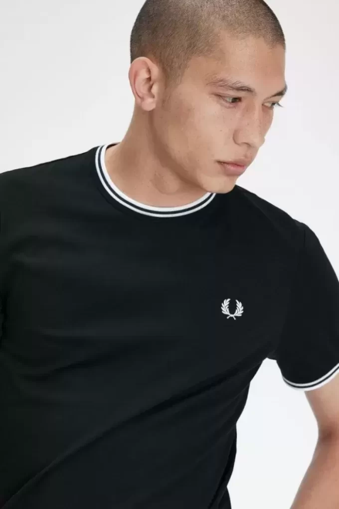 Camiseta de hombre con ribete doble