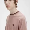 Camiseta de hombre con ribete doble