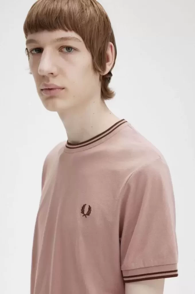 Camiseta de hombre con ribete doble