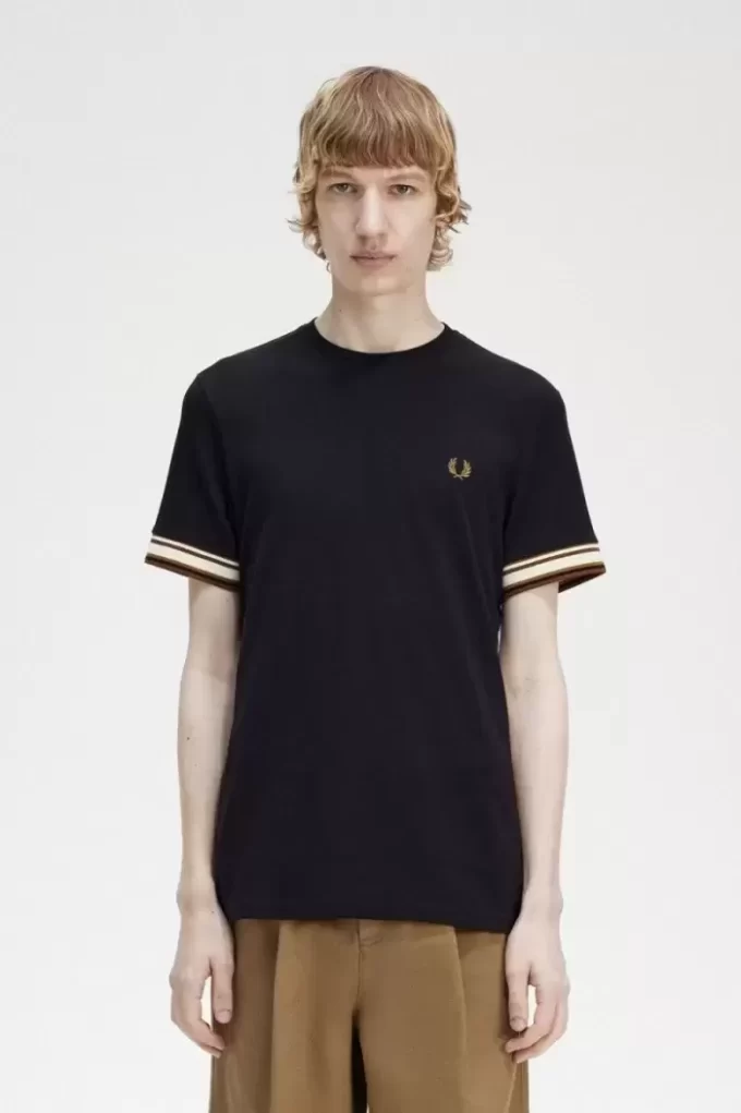 Camiseta de piqué con ribetes llamativos para hombre