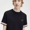 Camiseta de piqué con ribetes llamativos para hombre