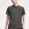 Camiseta de piqué con ribetes llamativos para hombre