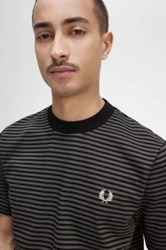 Camiseta de rayas finas y peso pesado para hombre