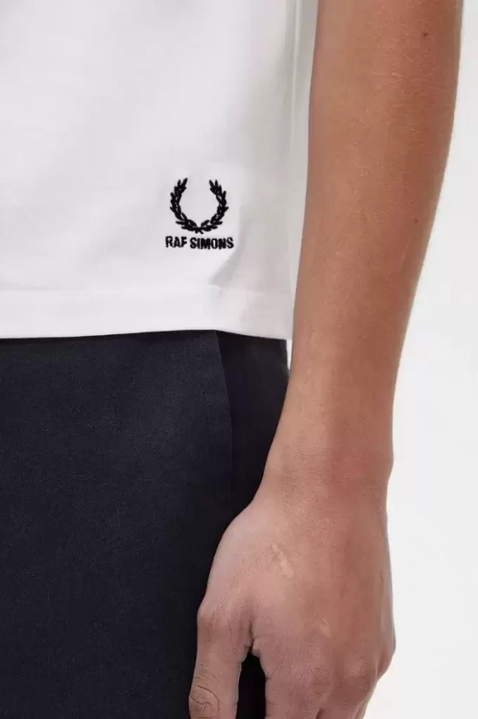 Camiseta estampada de corte entallado para hombre