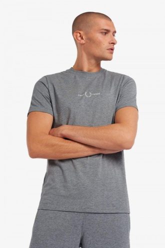 Camisetas bordadas