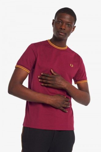 Camisetas con ribetes gemelos