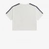 Camisetas con ribetes recortados y cinta Camisetas con ribetes recortados y cinta