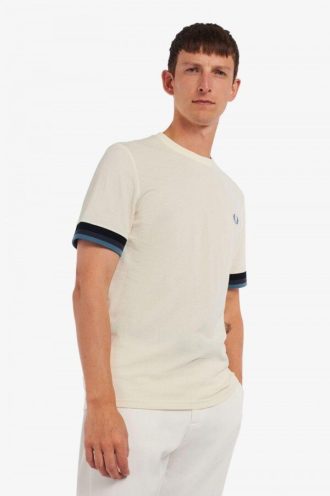 Camisetas de piqué con puños a rayas