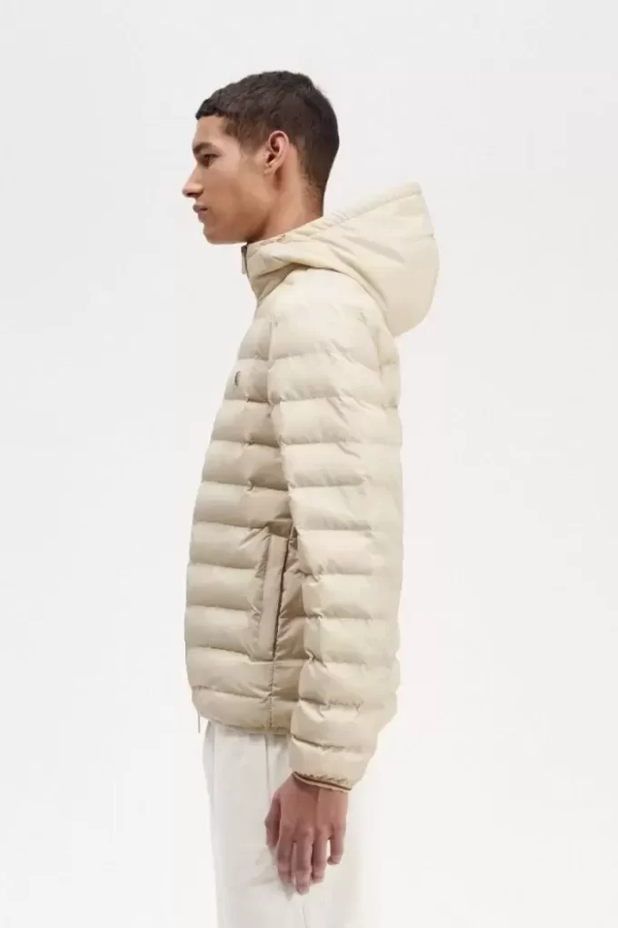 Chaquetas con capucha y aislamiento para hombre