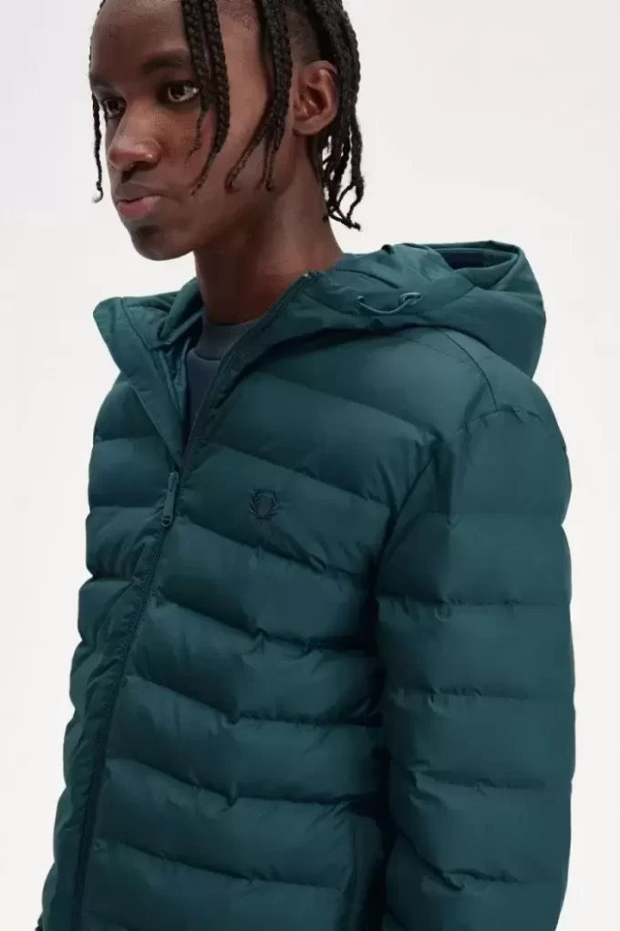 Chaquetas con capucha y aislamiento para hombre