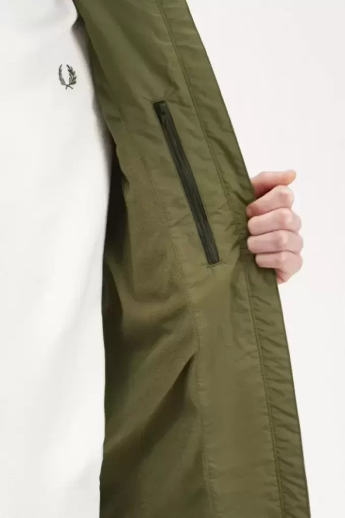 Chaquetas de hombre con bolsillo de parche y cremallera