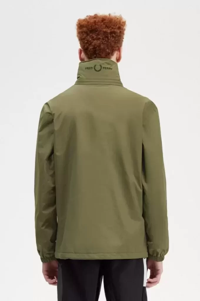 Chaquetas de hombre con bolsillo de parche y cremallera