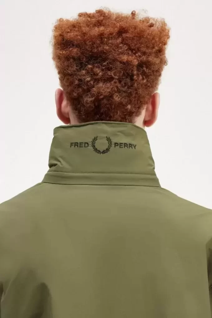 Chaquetas de hombre con bolsillo de parche y cremallera