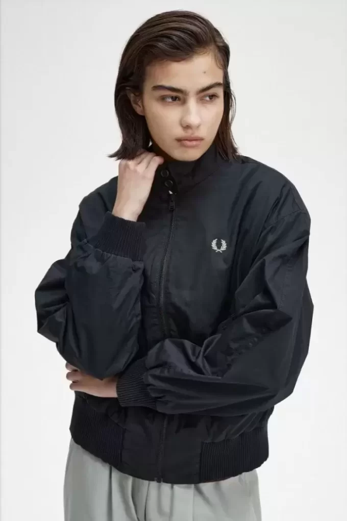 Chaquetas de mujer con cremallera y diseño de alas de murciélago Chaquetas de mujer con cremallera y diseño de alas de murciélago