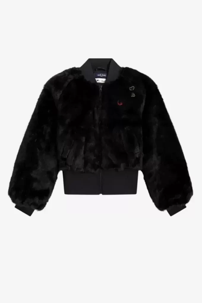 Chaquetas de piel sintética para mujer con detalle de corazón Chaquetas de piel sintética para mujer con detalle de corazón