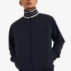 Chaquetas deportivas con cuello a rayas