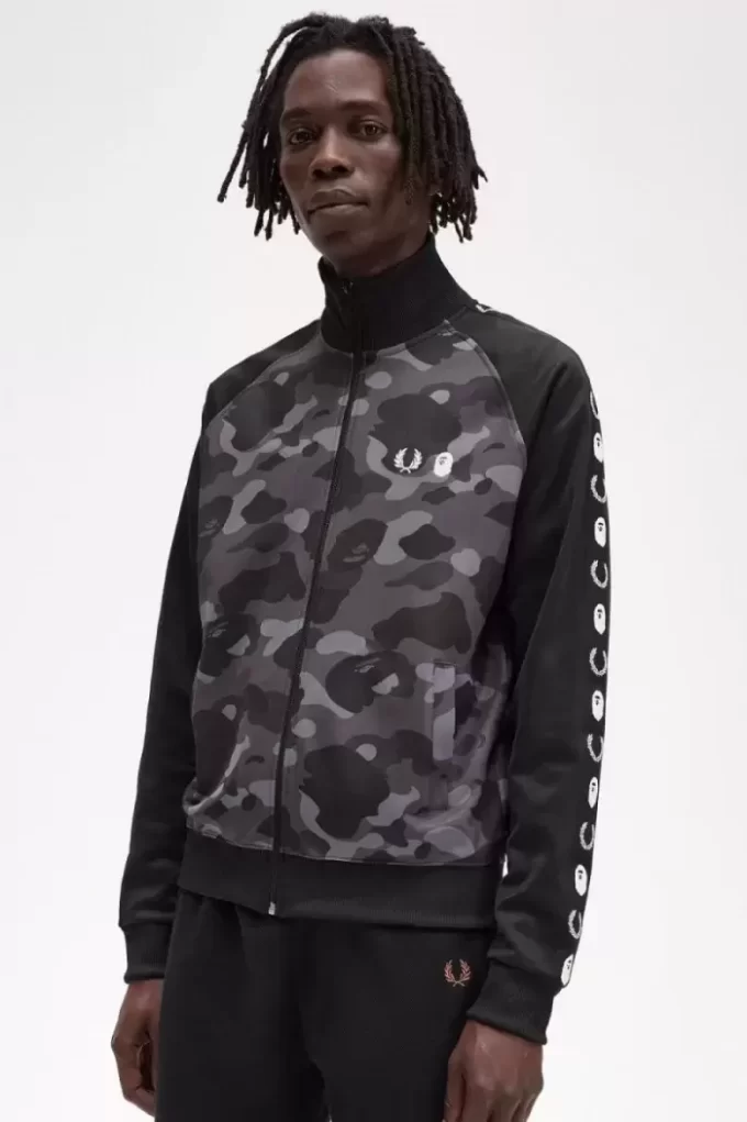 Chaquetas deportivas con paneles de camuflaje para hombre